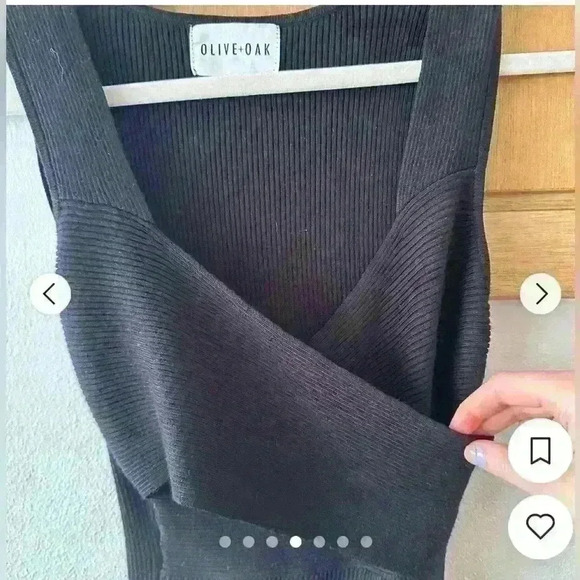 NWT Olive & Oak black Bodycon vneck dress. - Picture 2 of 3